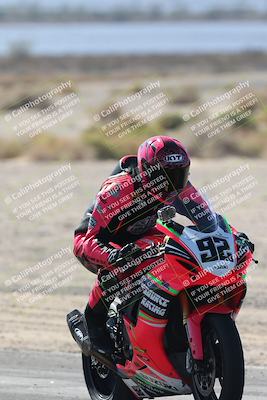 media/Nov-01-2025-CVMA (Sat) [[fc0f7531b8]]/Race 1-Formula Middleweight/